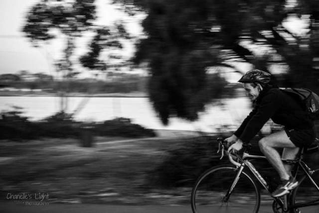 Panning, Street Photography, black and white